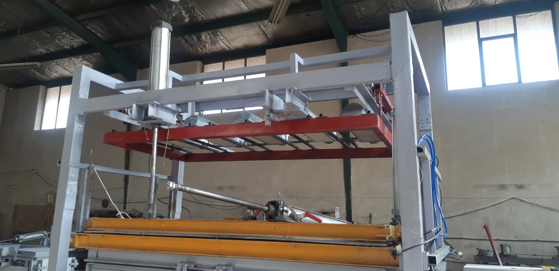 خط تولید دستگاه وکیوم فرمینگ